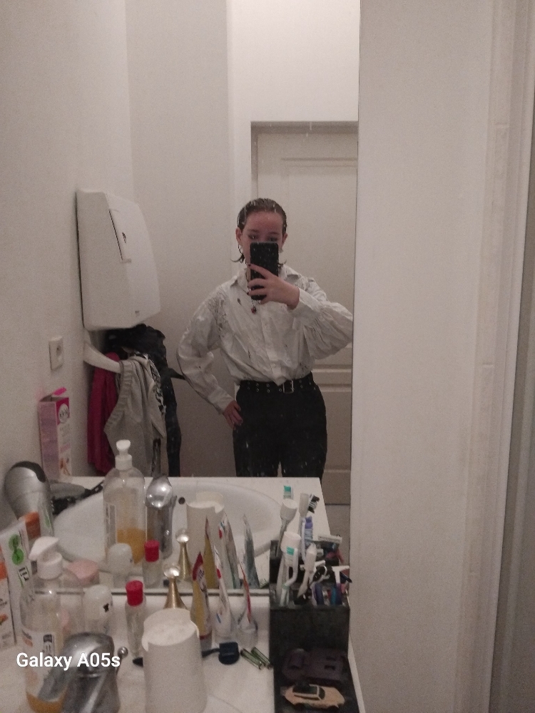 OC Lucia Woods - Photo 2