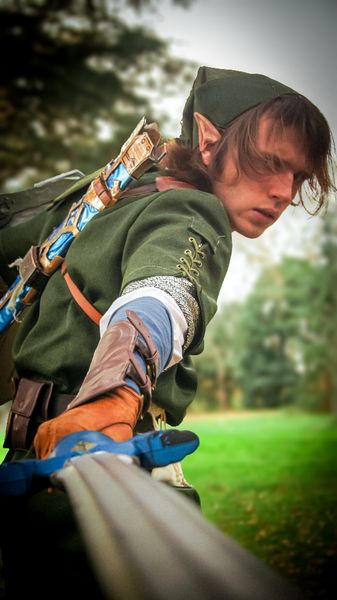 Gemu_cosplay - Link in the forest