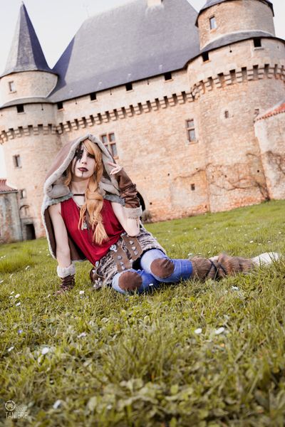 Ash.echoes - Astrid Hofferson