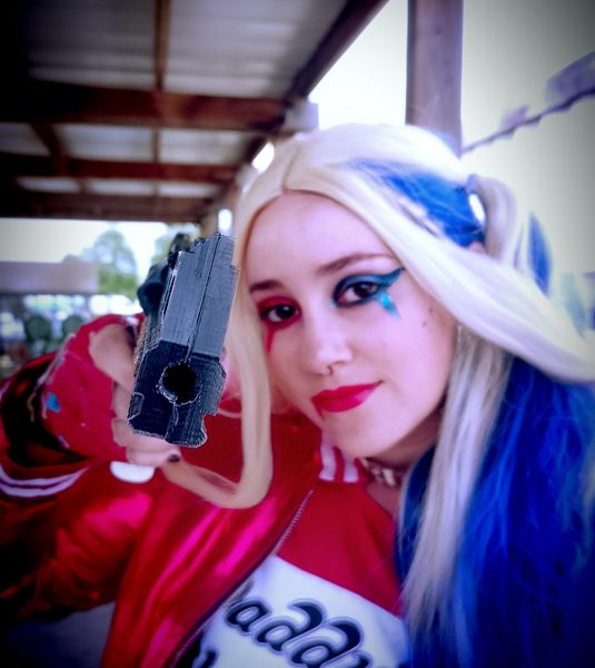 Gwen - Harley Quinn 