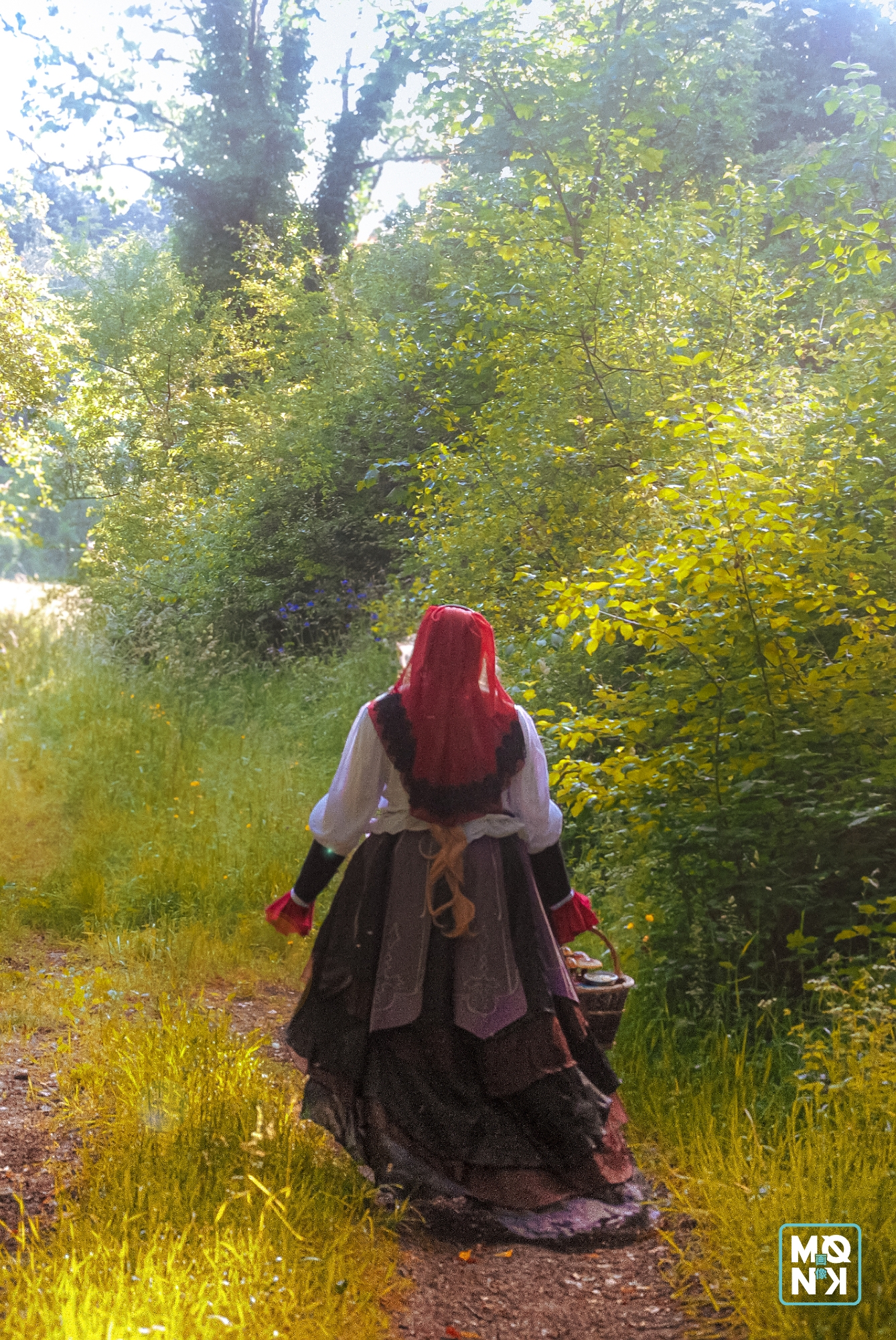 Red Riding Hood - Photo 7