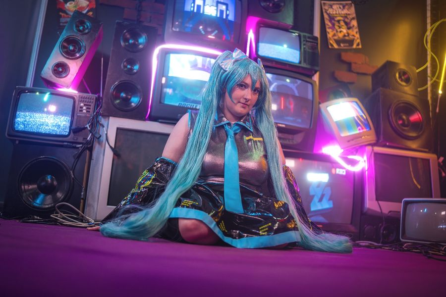 Erufu_artist - Hatsune Miku