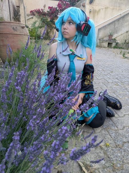 Lux.yy_ - Hatsune Miku 6/25