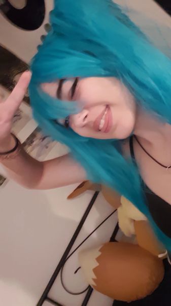 Sasha._pluh - Miku (beta)