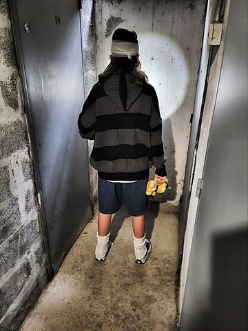 Evan shooting off
