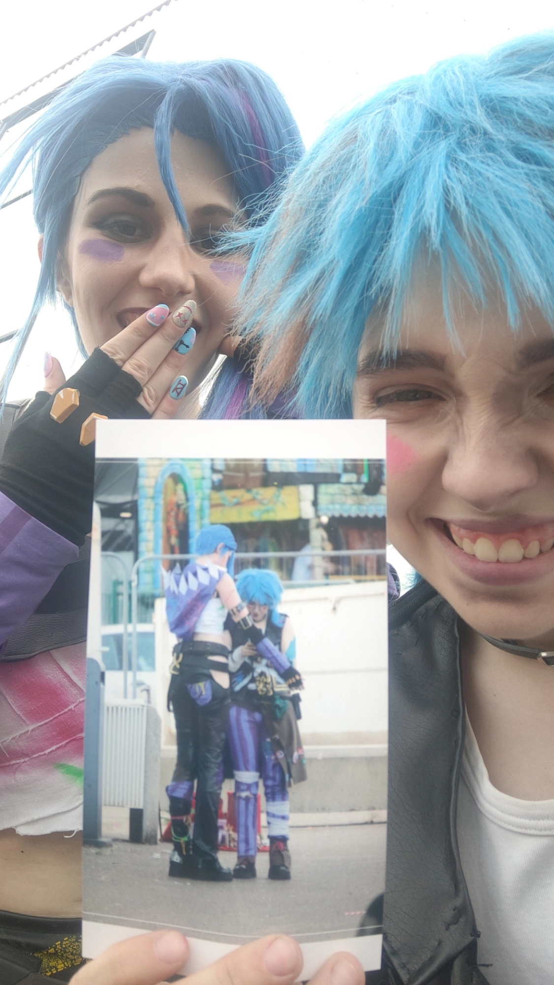 Isha new v. + Friend — photo 8