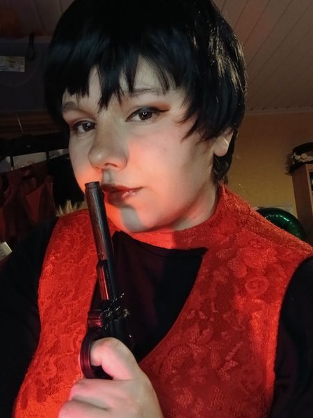 _fluffy_kiddo_ - Ada wong at home