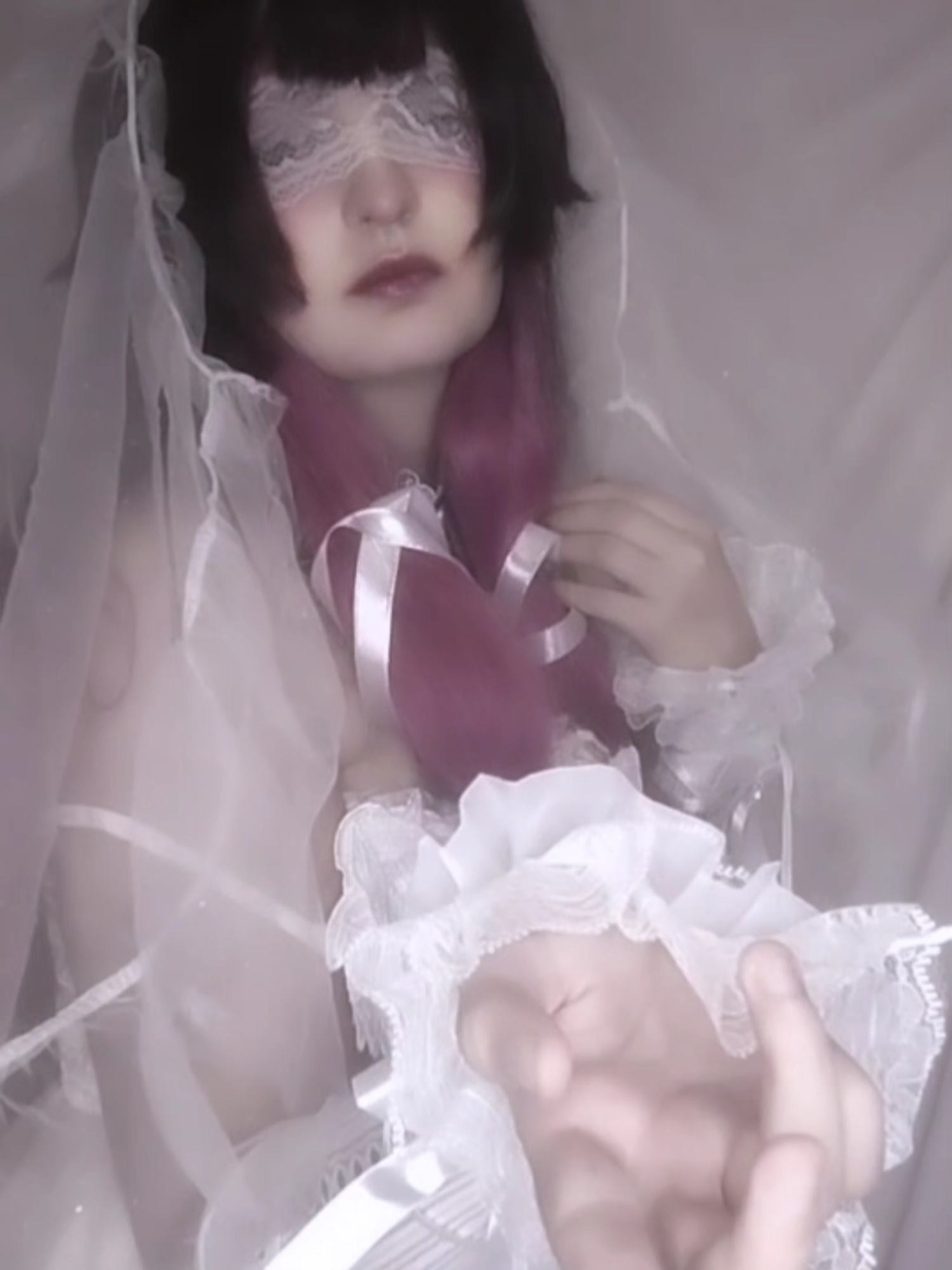 "a fallen angel"  - Photo 8