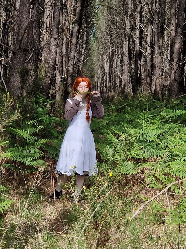 Azely – Anne Shirley