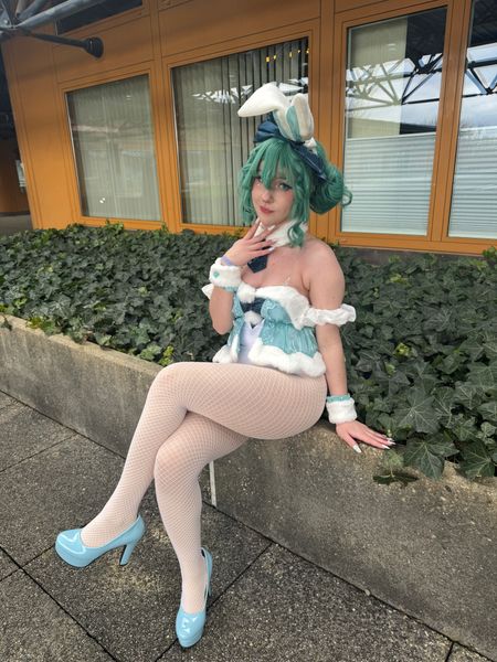 Oxyia - Miku White Rabbit