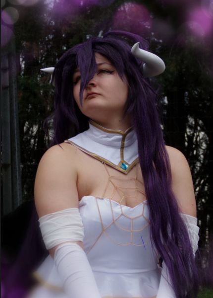 Akari_hatchi - Albedo