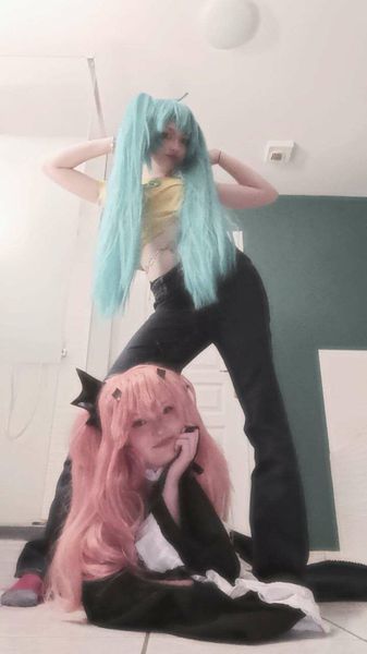 Ikxia_.cos - Miku & krul