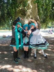 Triple Miku Hatsune preview 2