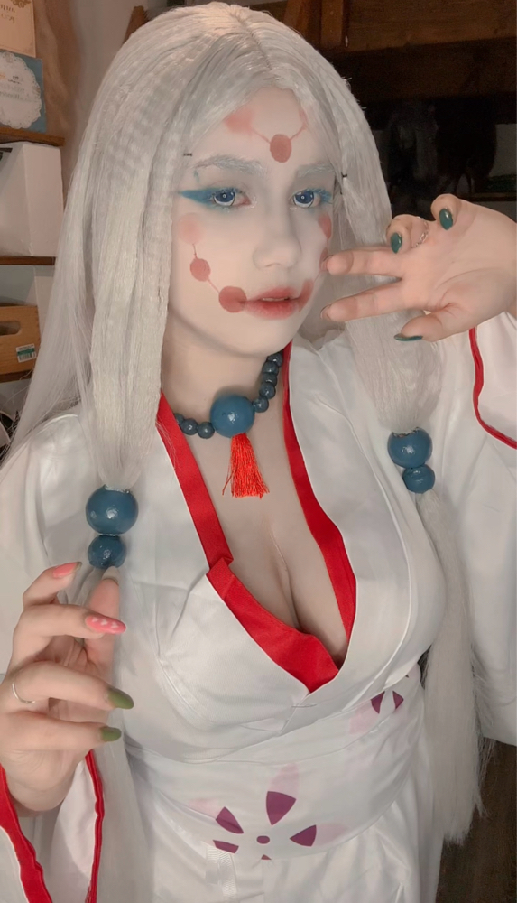 Mother spider  - Photo 1