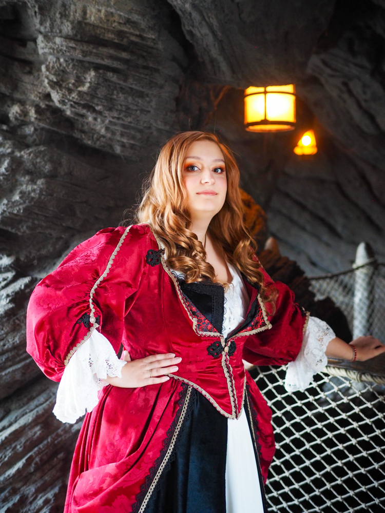 Elisabeth Swann - Photo 8