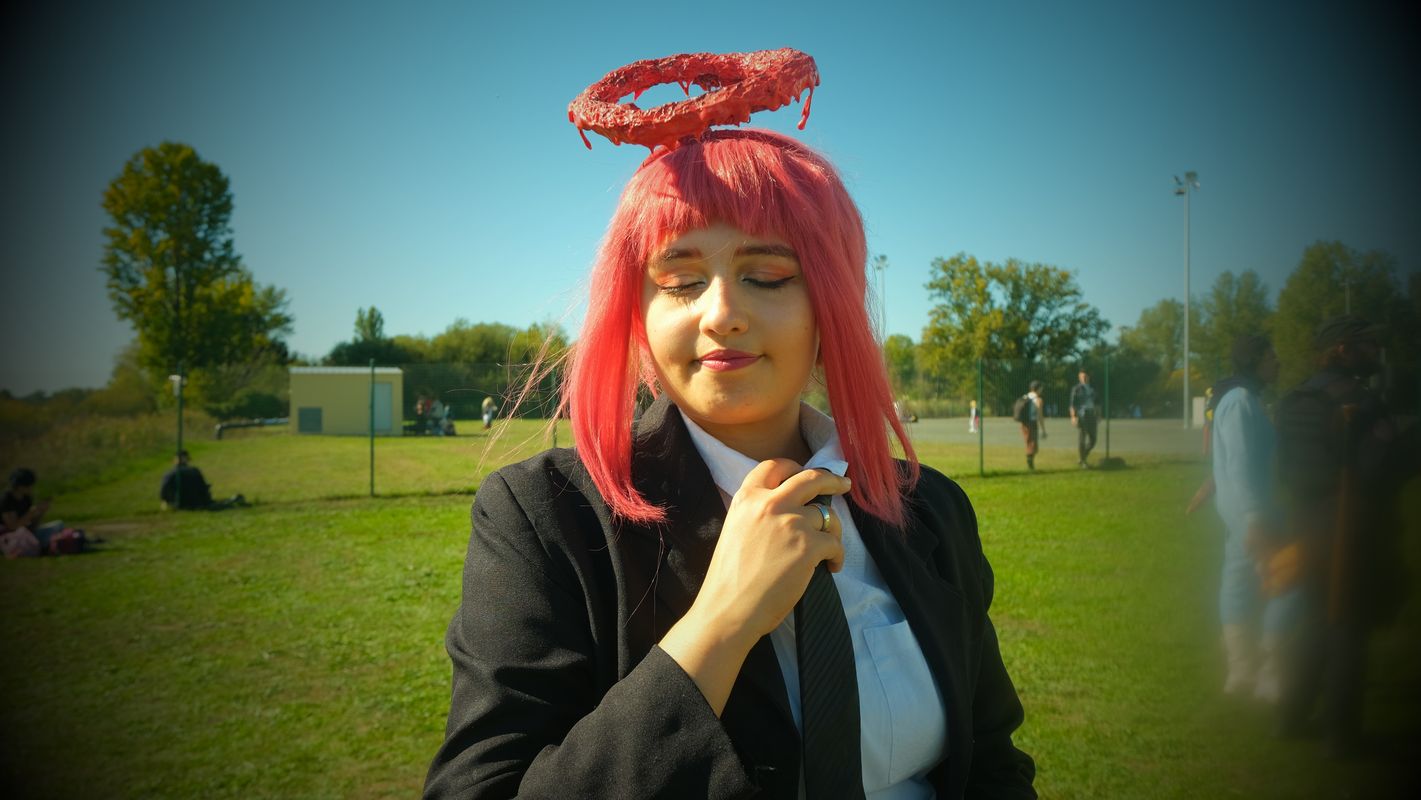 Olfa_in_cosplay – Makima 