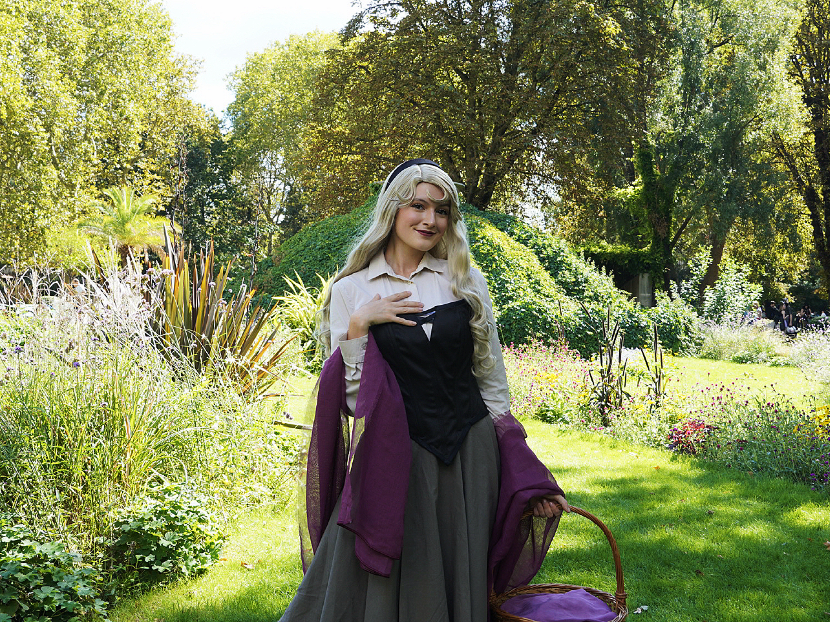 Aurora as Briar Rose, photo 6