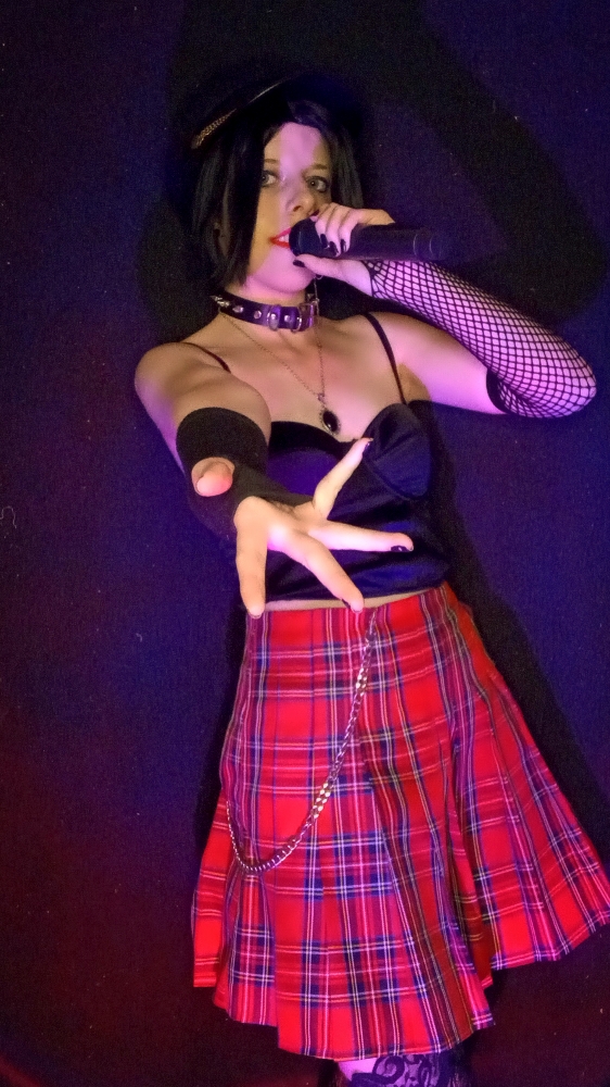 Nana Osaki - Photo 2