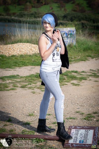 Izylein - Chloe Price