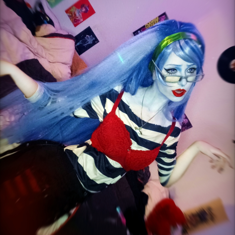 Ghoulia yelps