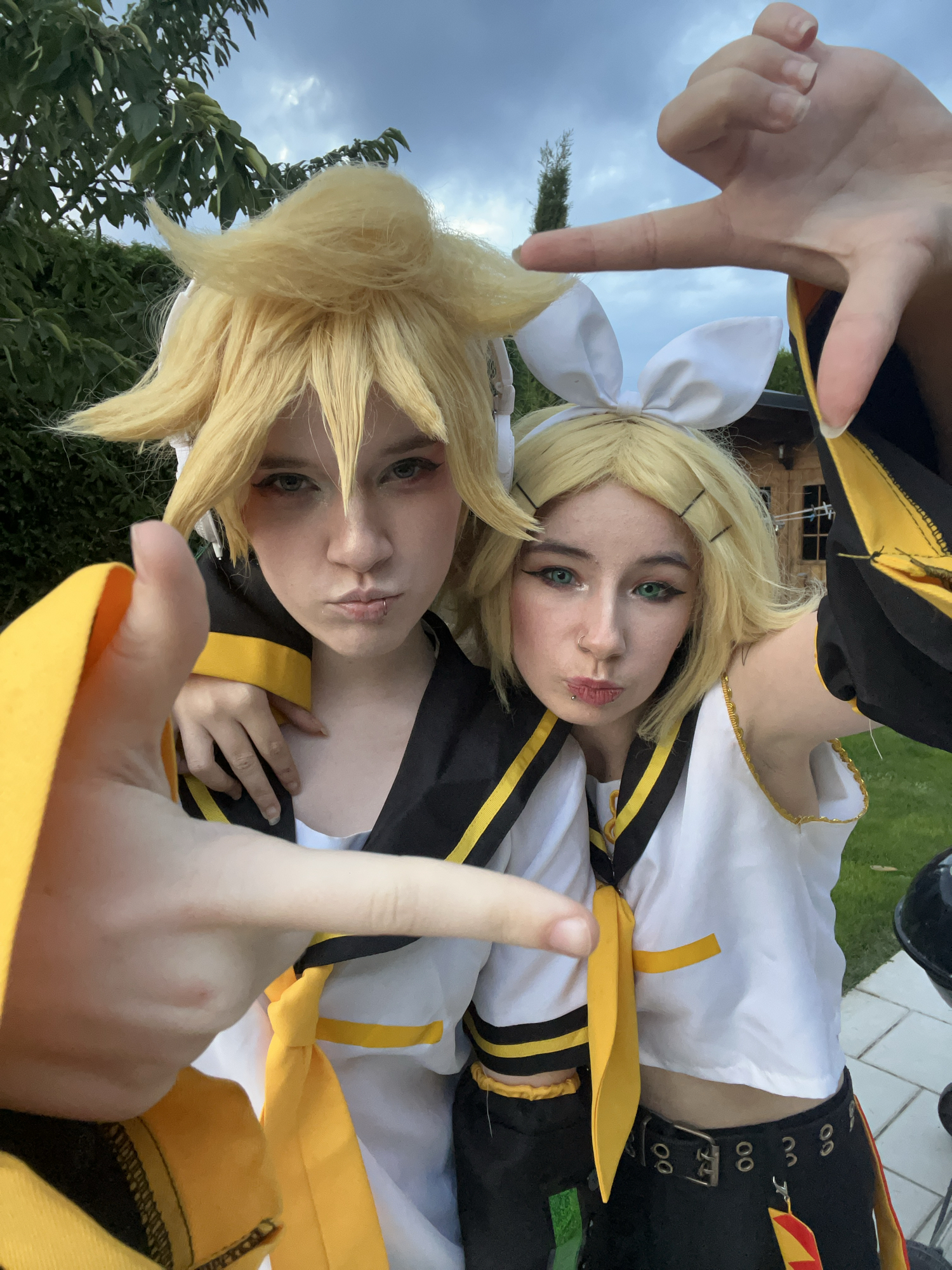 Len and Rin 