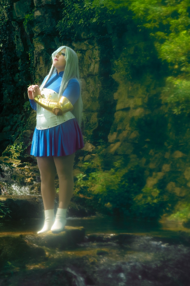 Elizabeth de Liones  - Photo 6