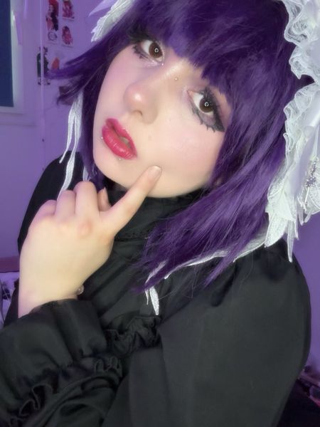 Yurisaki - Shizuku Kuroe
