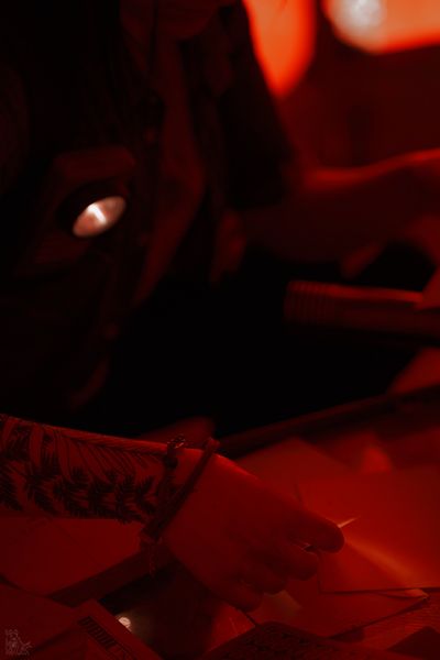 Hecata - Red Arc - Ellie