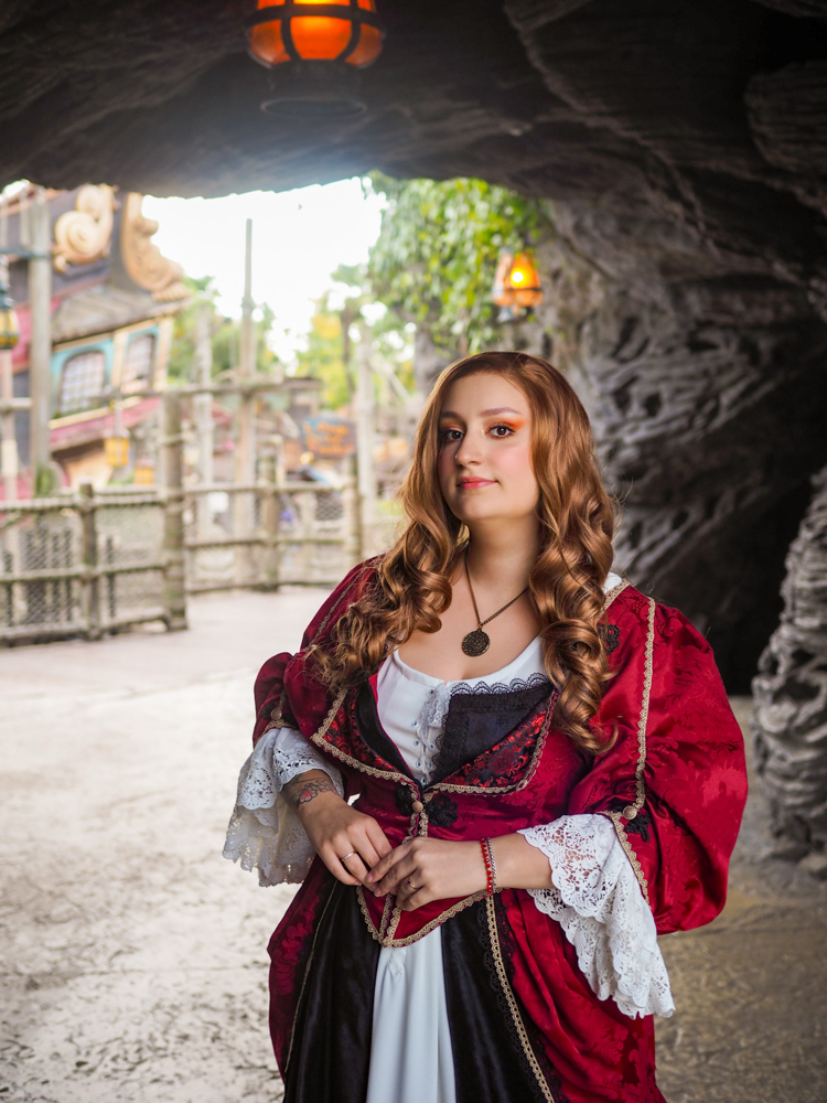 Elisabeth Swann - Photo 16