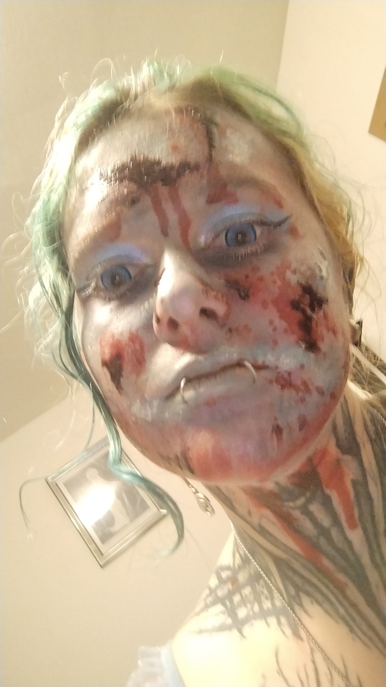 Frozen Zombie Elsa — photo 6