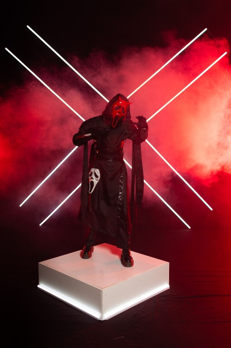 Enao – Ghostface red evil