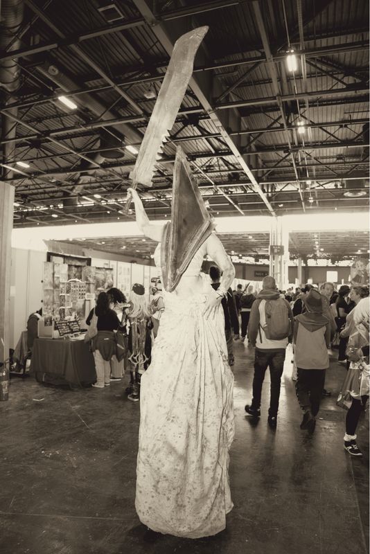 Redheart – Pyramid head 