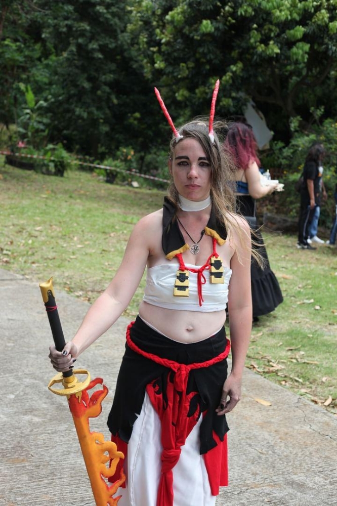 Crimson Yoto  - Photo 2