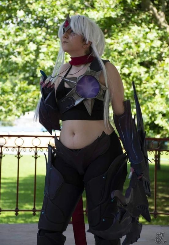 Lionara_artwork – Varus 