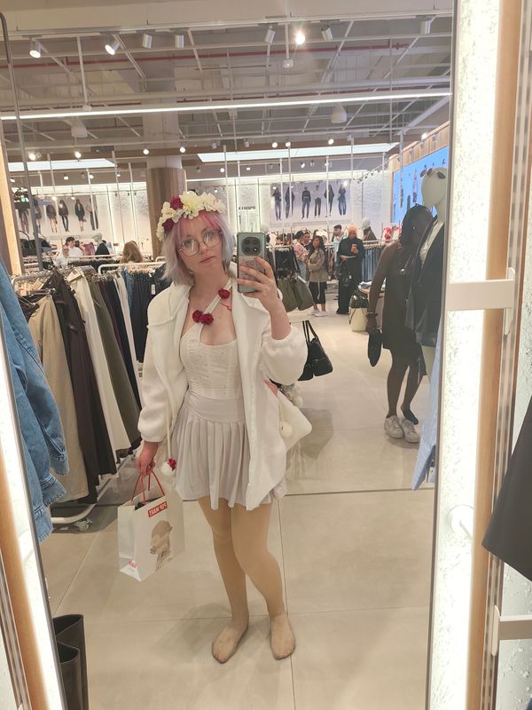 Hazel_5, Sua