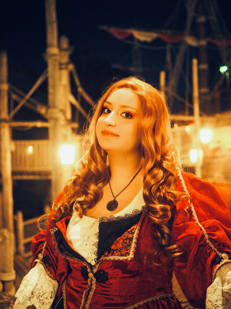 Elisabeth Swann - Photo 22