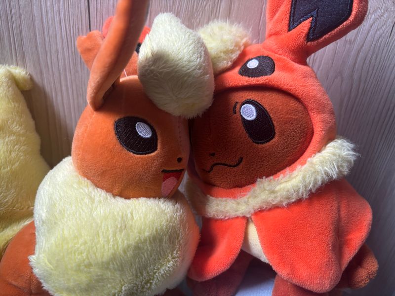 Ai.cosplay – Evoli en Pyroli 