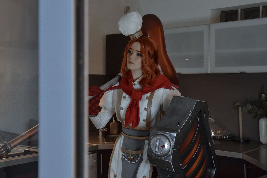 Zelama - Private - Leona