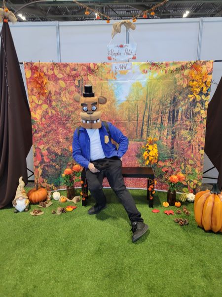 Tiffano_cos - Security guard