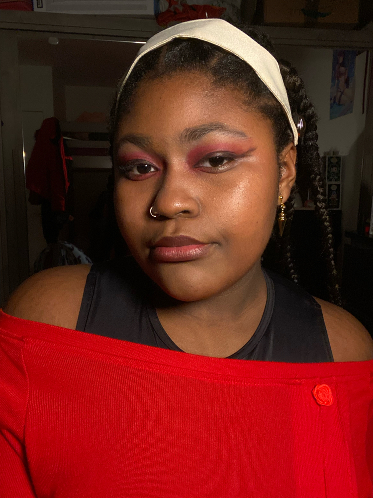 Yor Forger - Photo 4