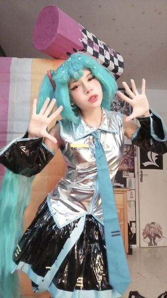 Moondrop_cosplay - Hatsune Miku 