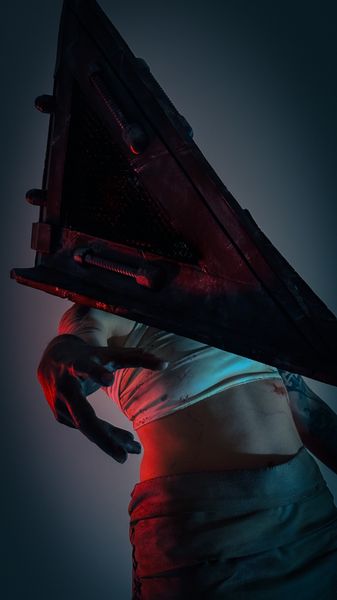 Mother_of_gatti - Pyramid Head 
