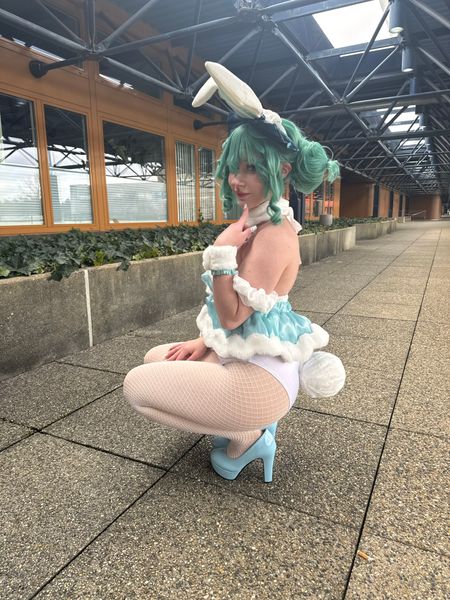 Oxyia - Miku White Rabbit