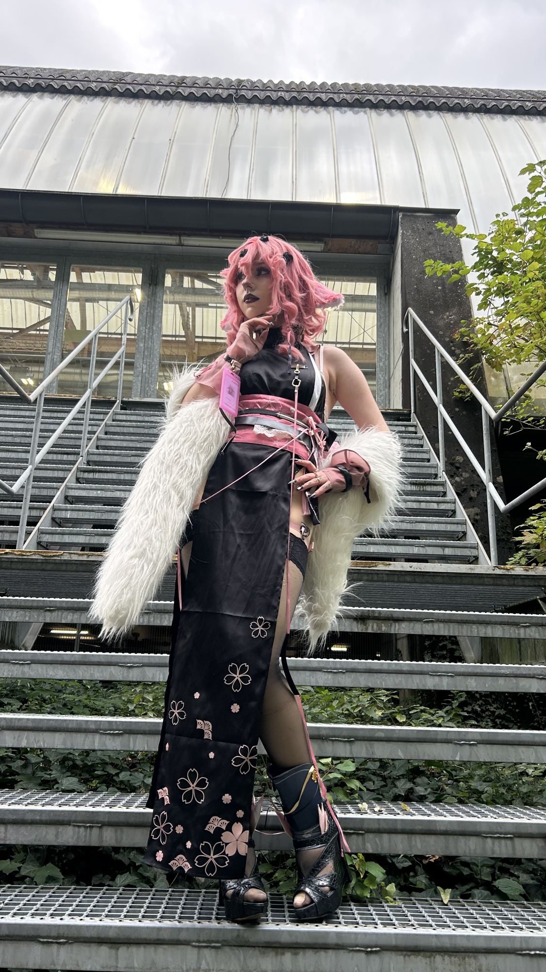 Yae Miko operator - Photo 16