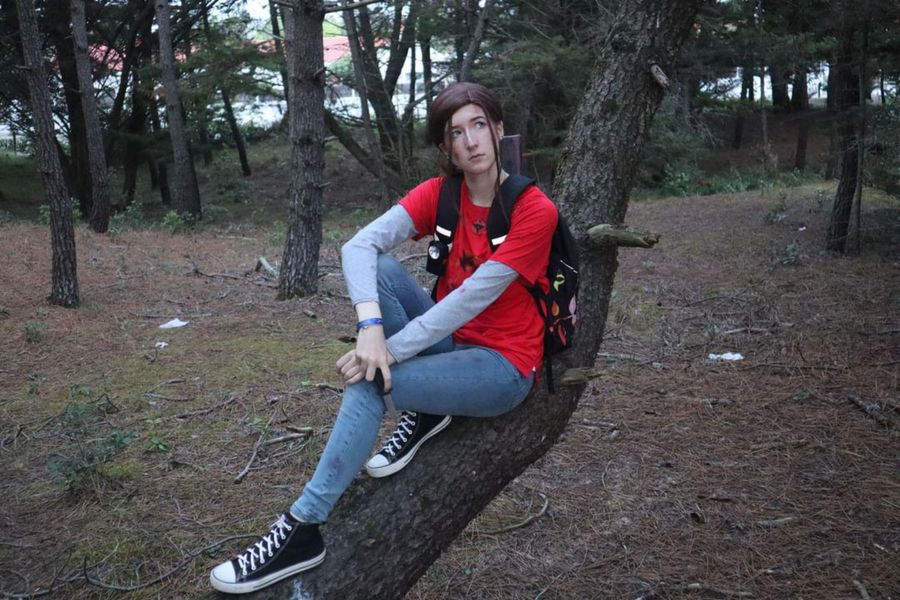 _s1lent_ech0splay - Ellie TLOU forest