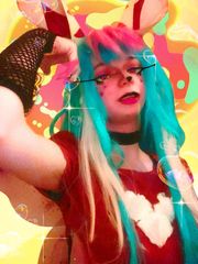 Queen bee preview 2