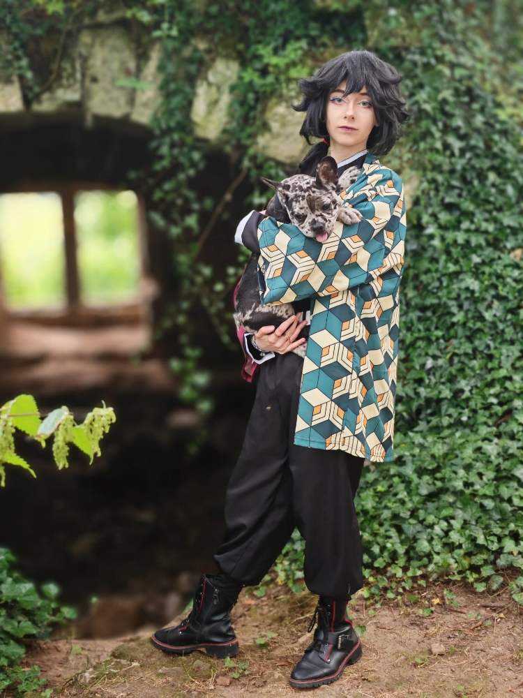 Tomioka Giyuu  - Photo 2