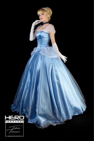 Axelle_cosplays - Cendrillon