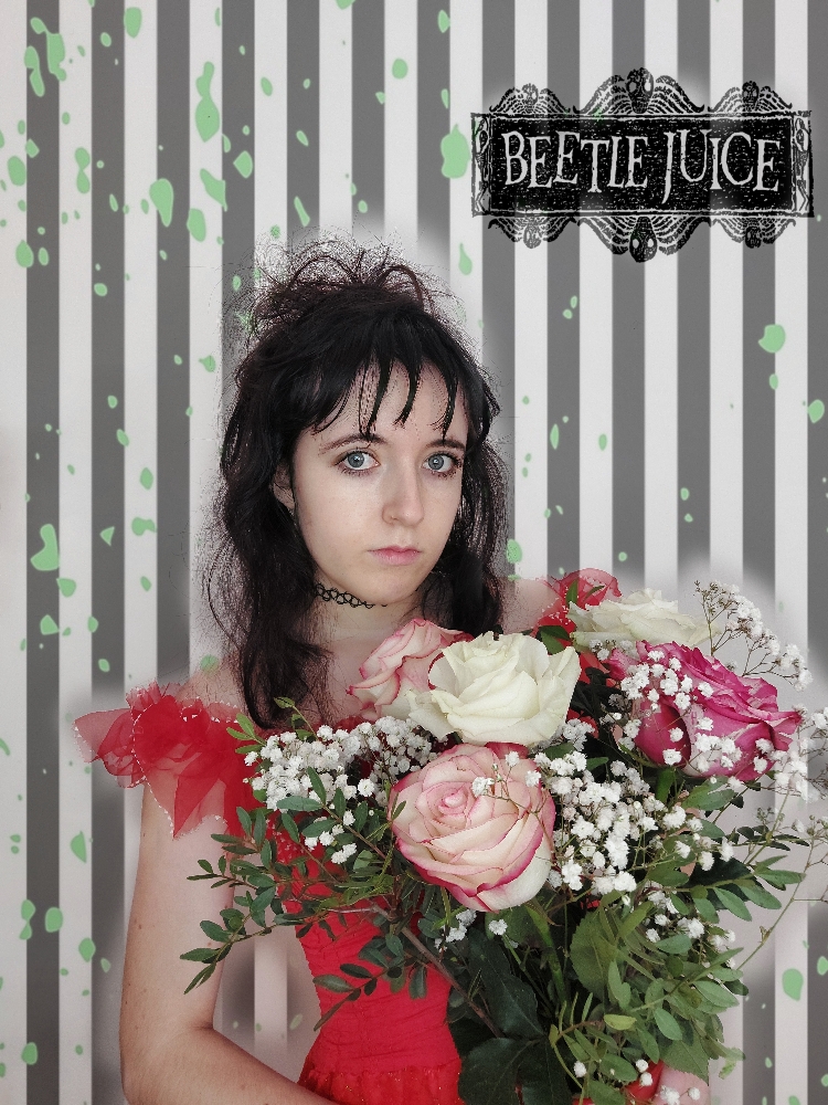 Lydia Deetz  - Photo 7