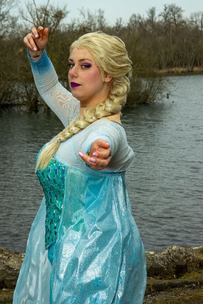 Pinky_in_the_stars - Elsa - Let it go